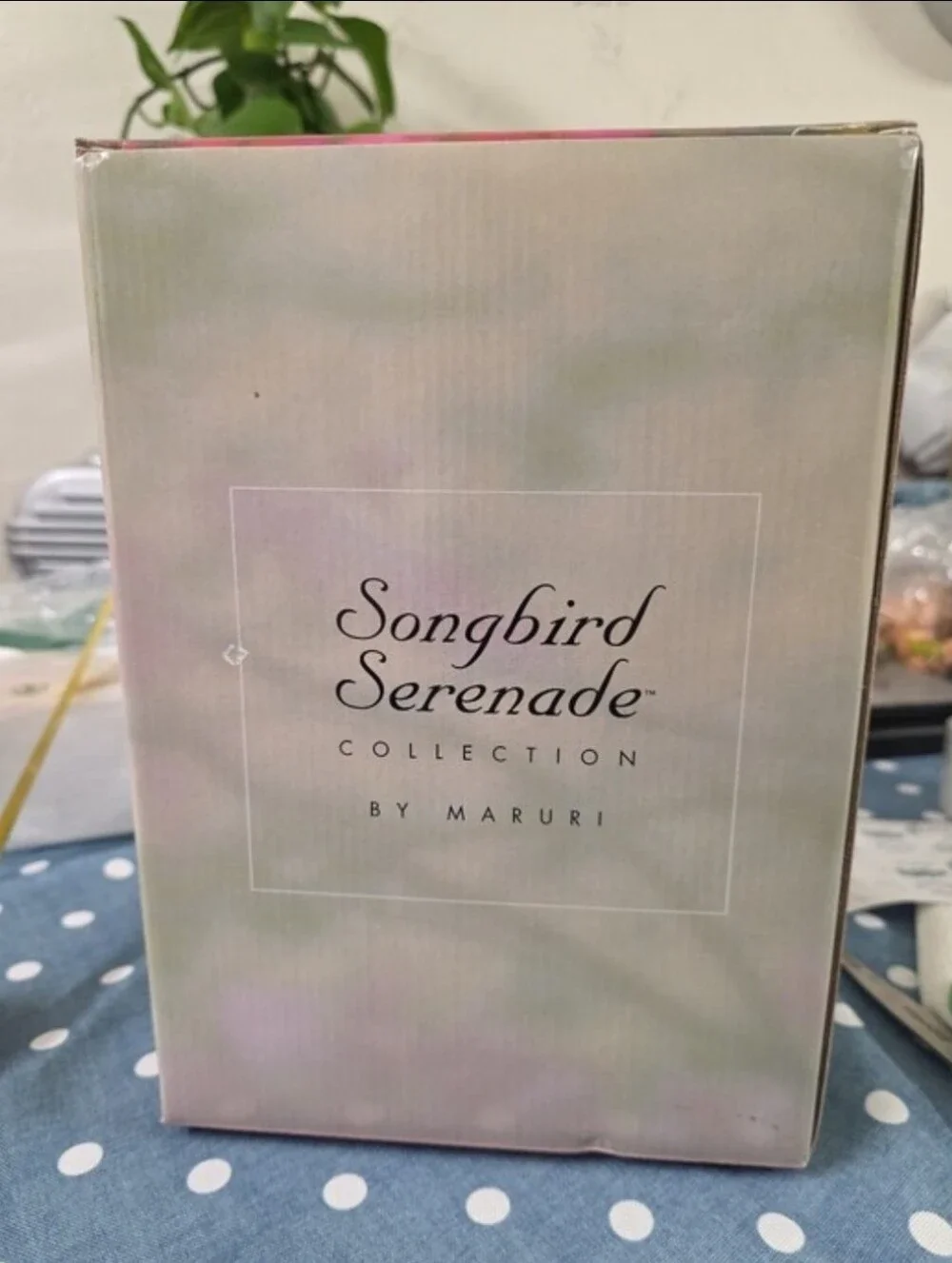 Songbird Serenade by Maruri Yellow WARBLER W/Morning glory 9832 New in box 1998.